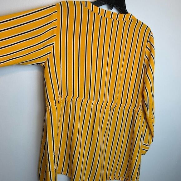 Backwoods Blouse Yellow Black white Button Down Striped Tie front long sleeve M - Picture 8 of 11